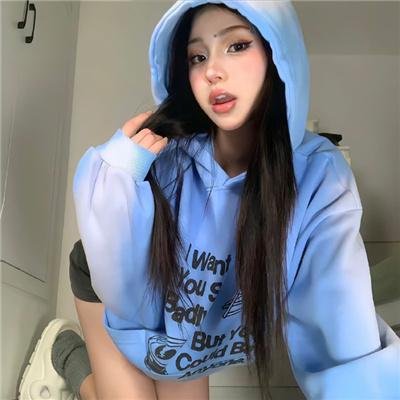 不可爱的她