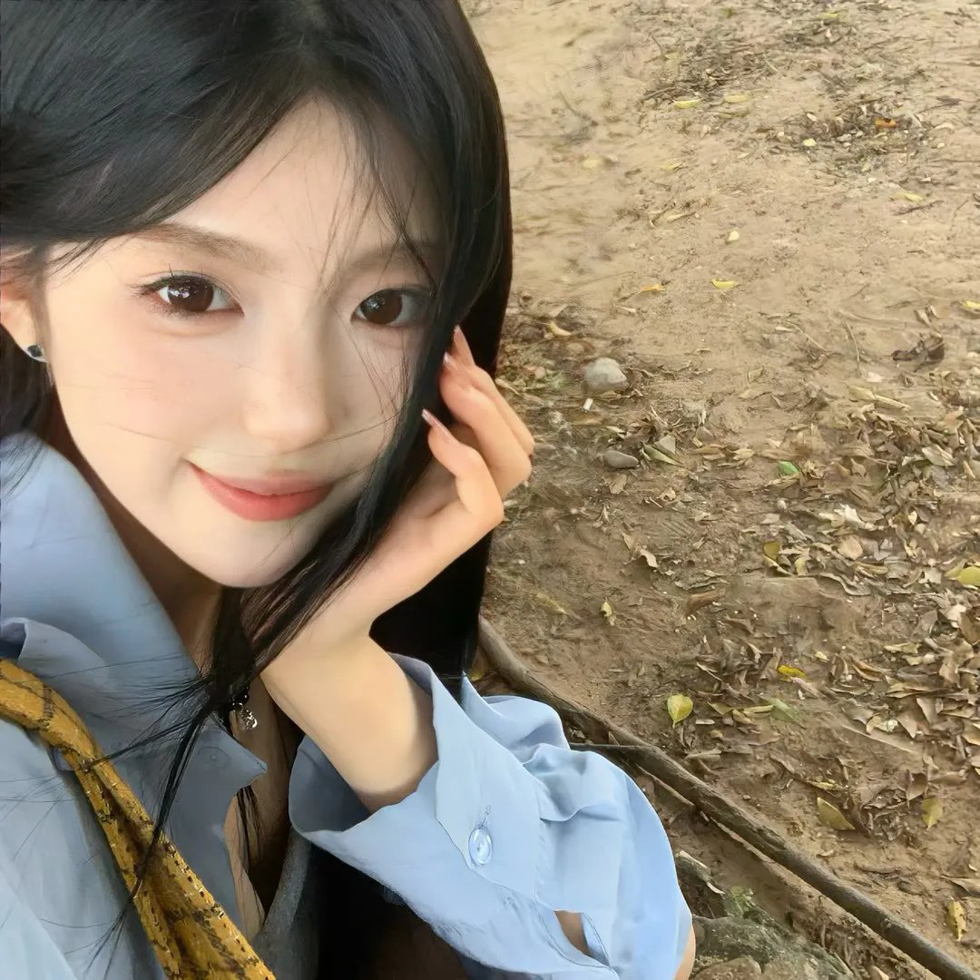 雨中的女人